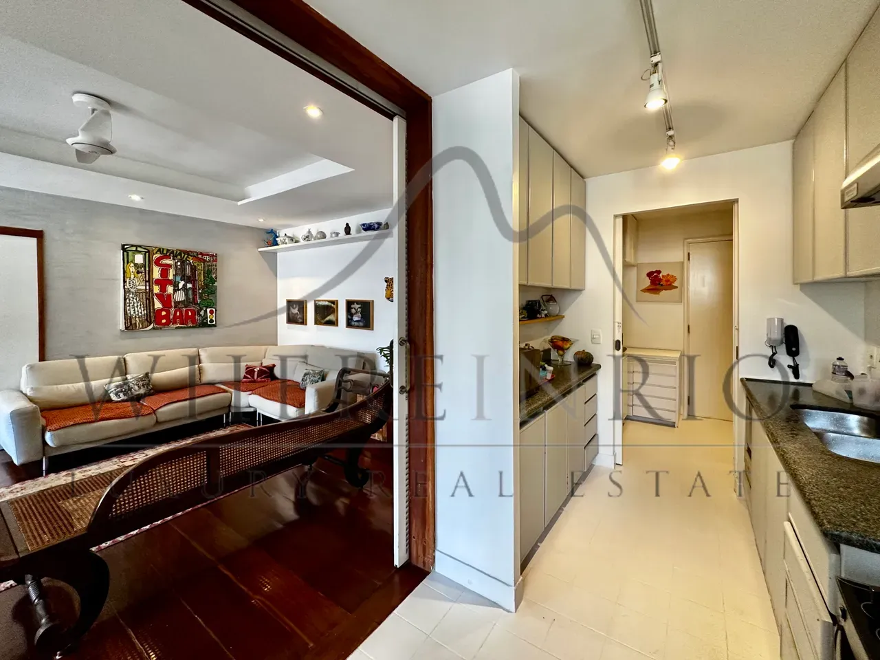 Apartment on the 1st floor with floor-to-ceiling windows — photo 7