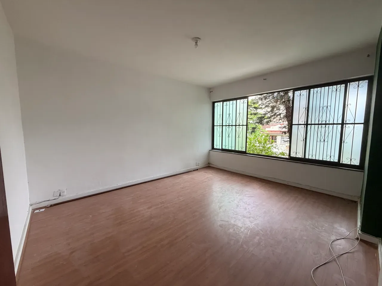 4-bedroom house with a bathtub in Rio de Janeiro — photo 37