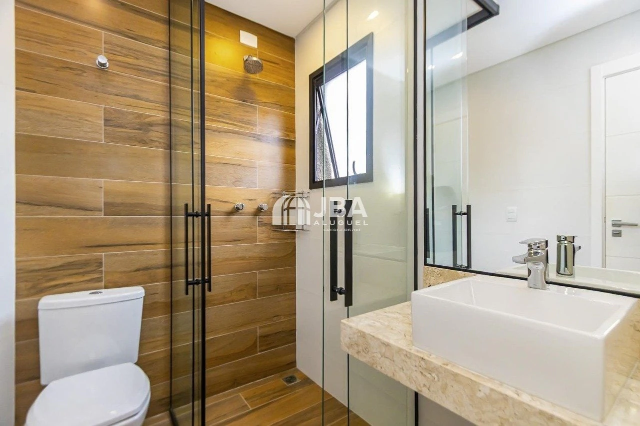 Floor-to-ceiling windows in a 2-bedroom house, 143 m² — photo 26