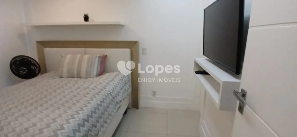 390 m² apartment with a private BBQ area — photo 38