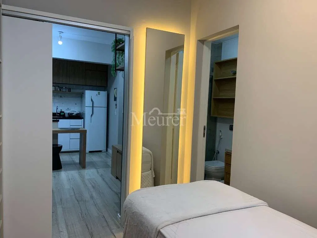 Furnished apartment, 27 m², with wood or laminate floors — photo 10