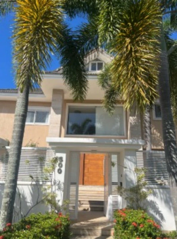 Furnished house with 6 en-suite bedrooms and 1,000 m² — photo 13