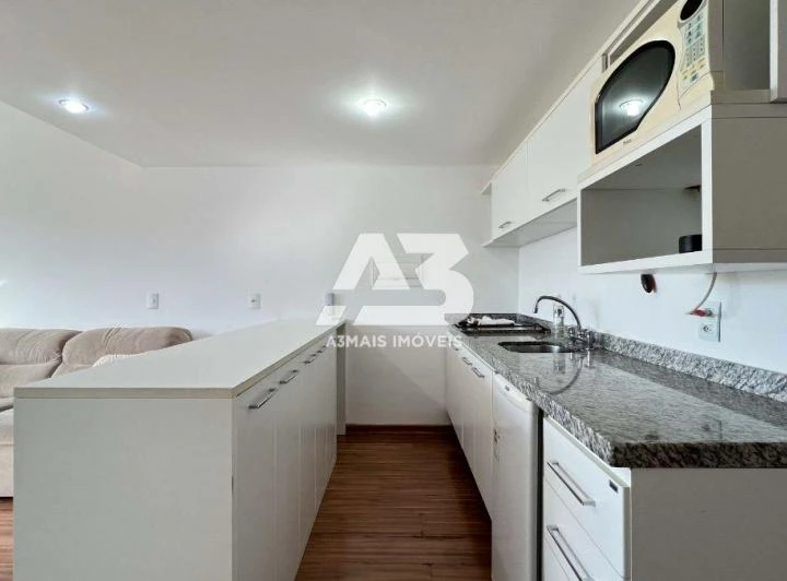 Furnished loft with 1 bedroom and open-plan kitchen — photo 2