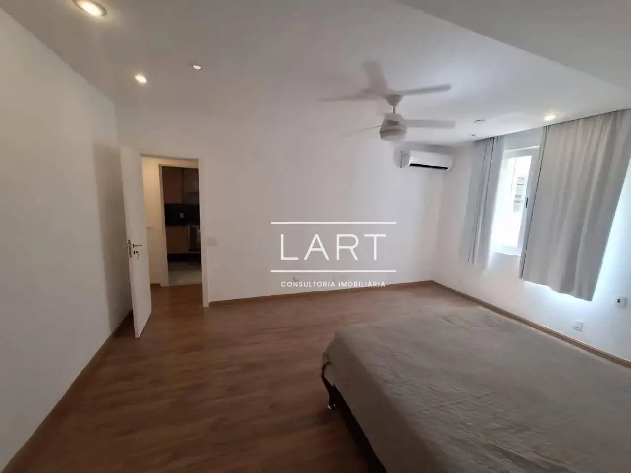 Furnished apartment with 2 bedrooms and 203 m² — photo 10