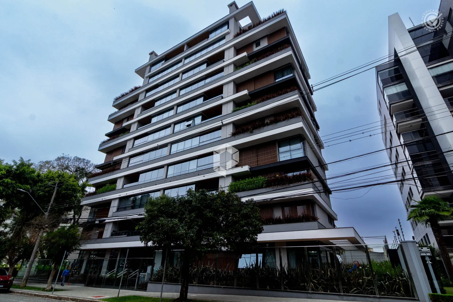 3-bedroom apartment with 3 en-suite bathrooms and 245 m² — photo 23