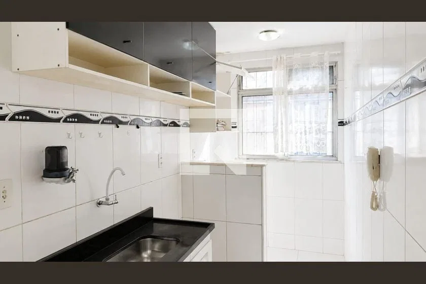 Apartamento de 2 quartos com cozinha fechada e fogão a gás — photo 3
