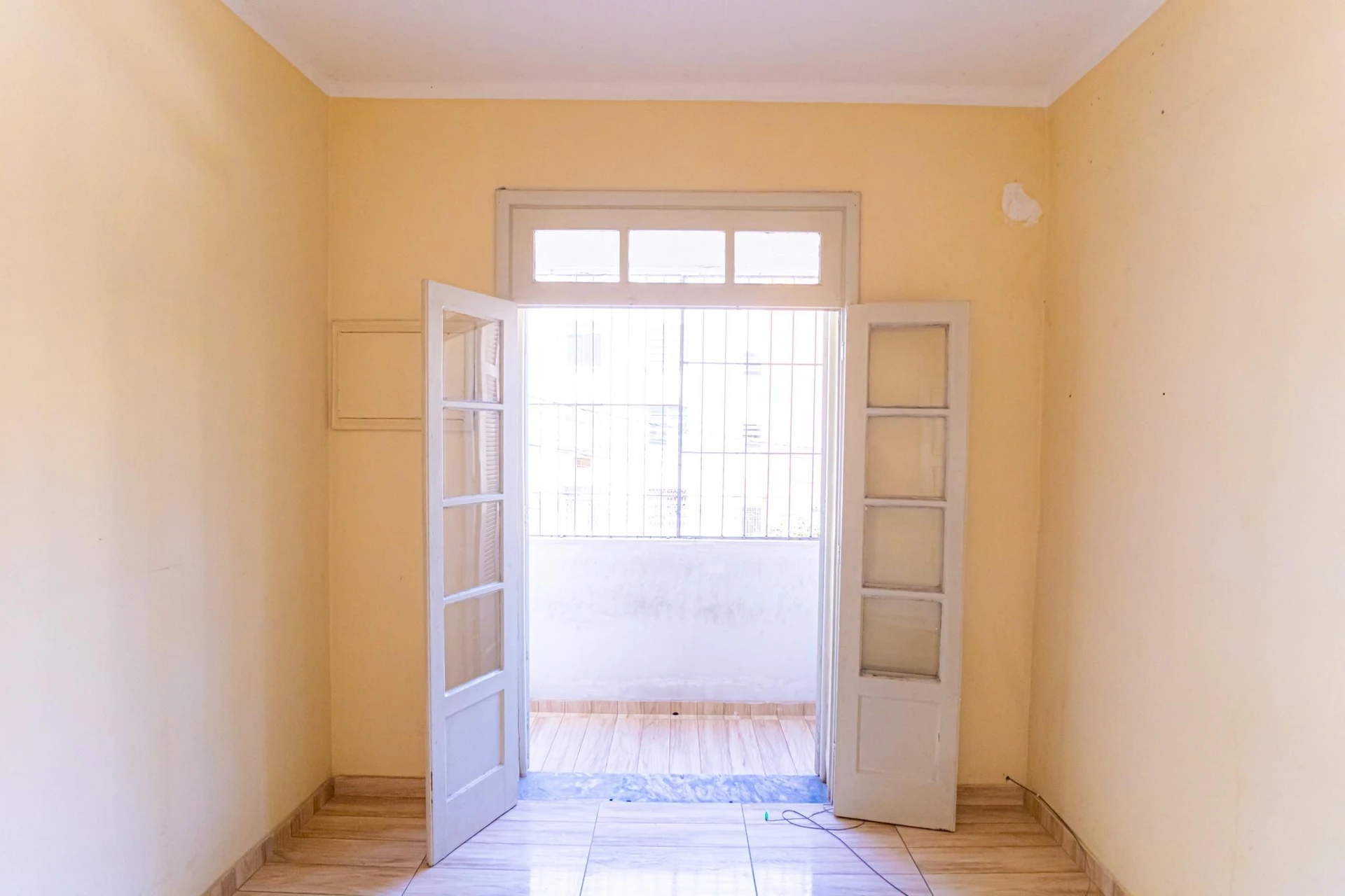 Rental apartment with 2 bedrooms and 1 bathroom — photo 17