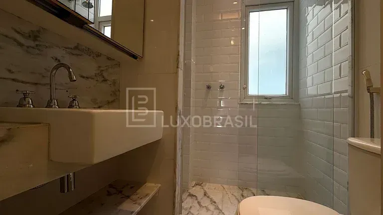 Furnished apartment with 1 bedroom, 2 bathrooms and parking — photo 9