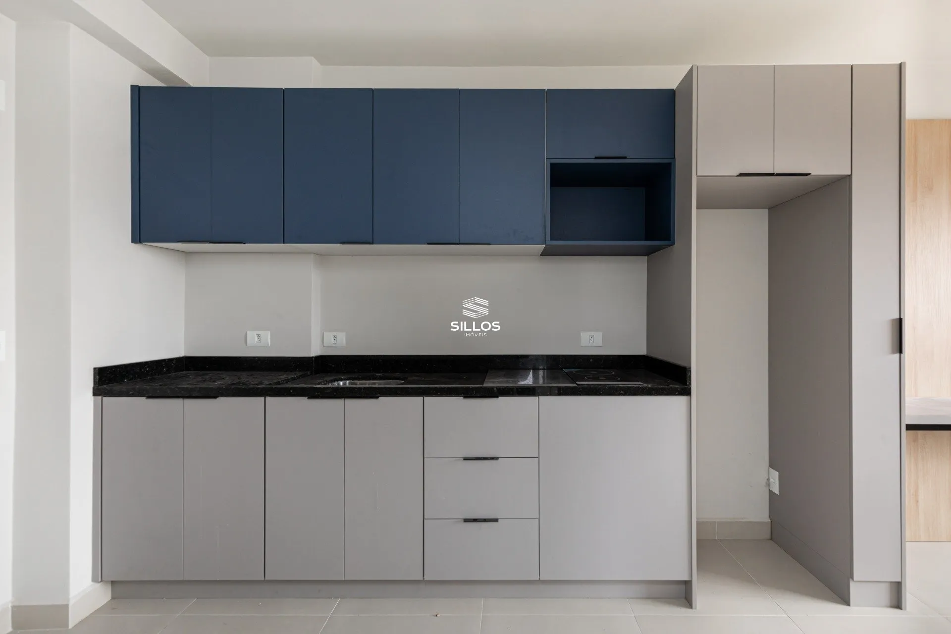 Apartamento de 2 quartos em condomínio com academia