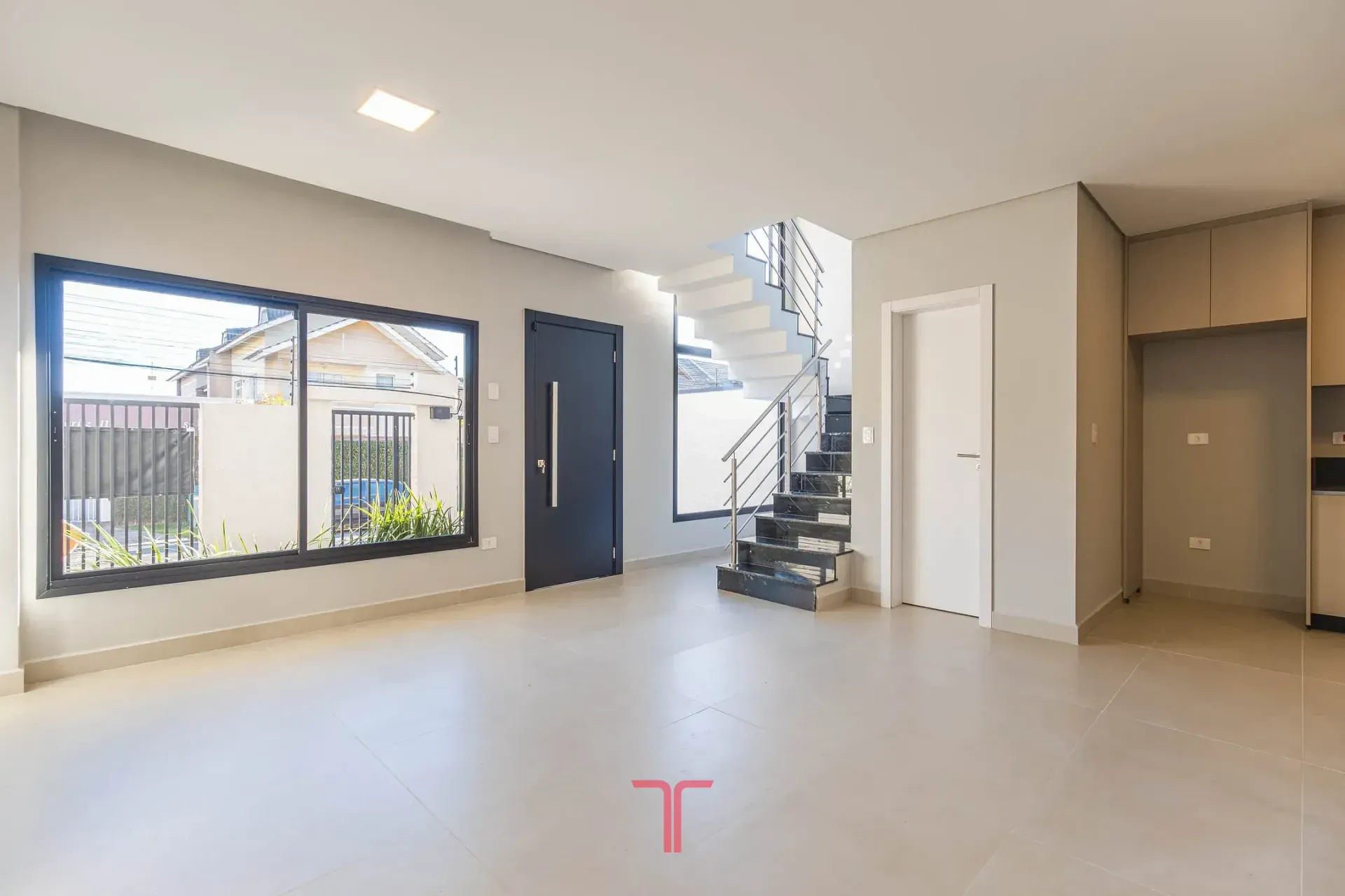 95 m² townhouse with 3 bedrooms and open kitchen — photo 4
