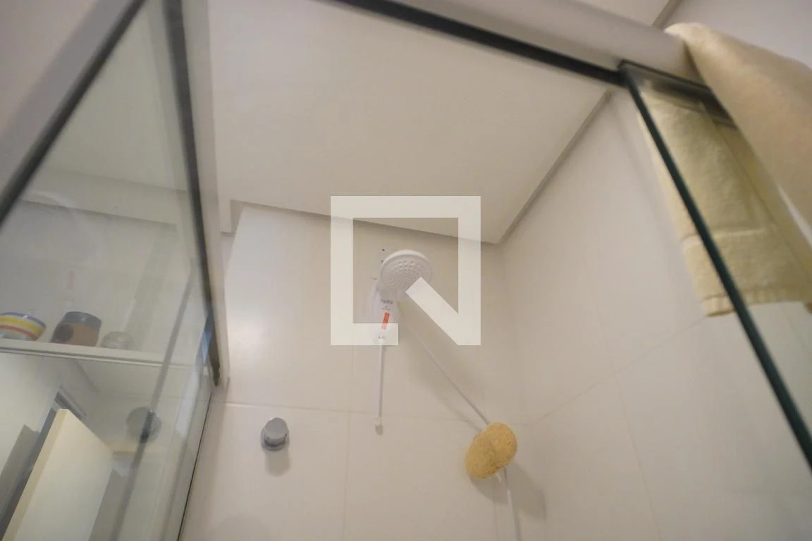 Glass-enclosed balcony in a 2-bedroom apartment, 78 m² — photo 44