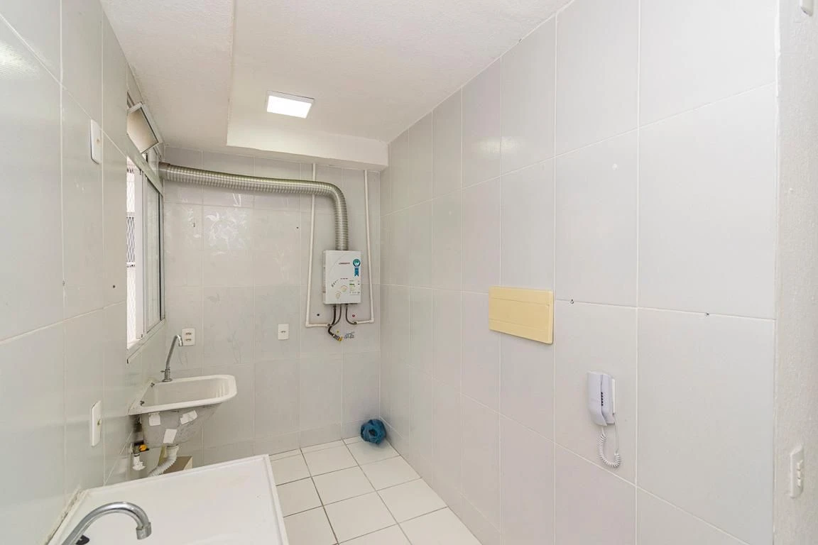 2-bedroom apartment with 1 bathroom, no parking — photo 42