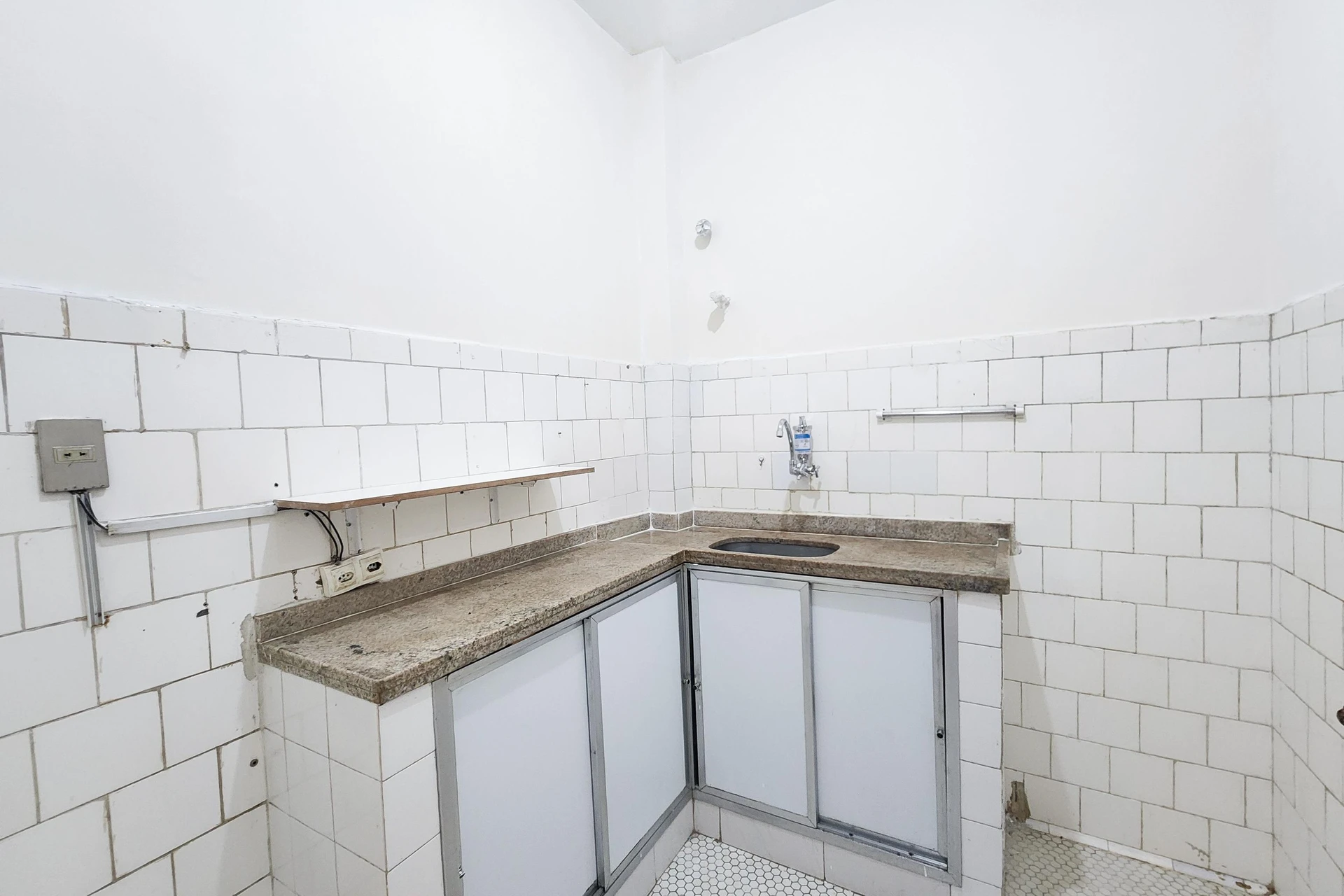 Apartamento, 80 m², com banheira — photo 4