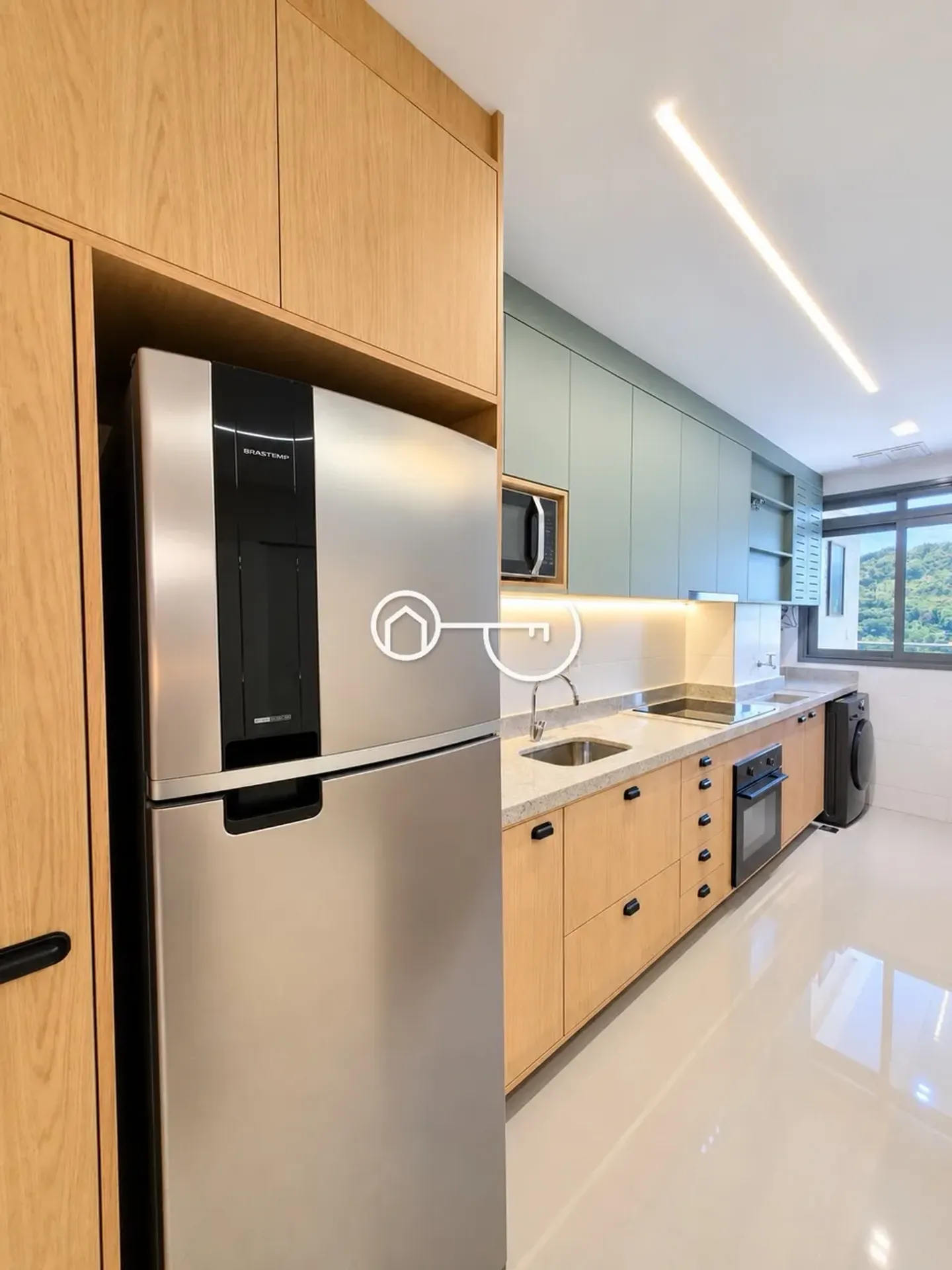 Furnished apartment, 93 m², with a mountain view — photo 8