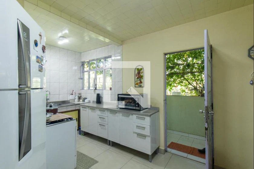 Casa de 3 dormitorios con lavadora — photo 22