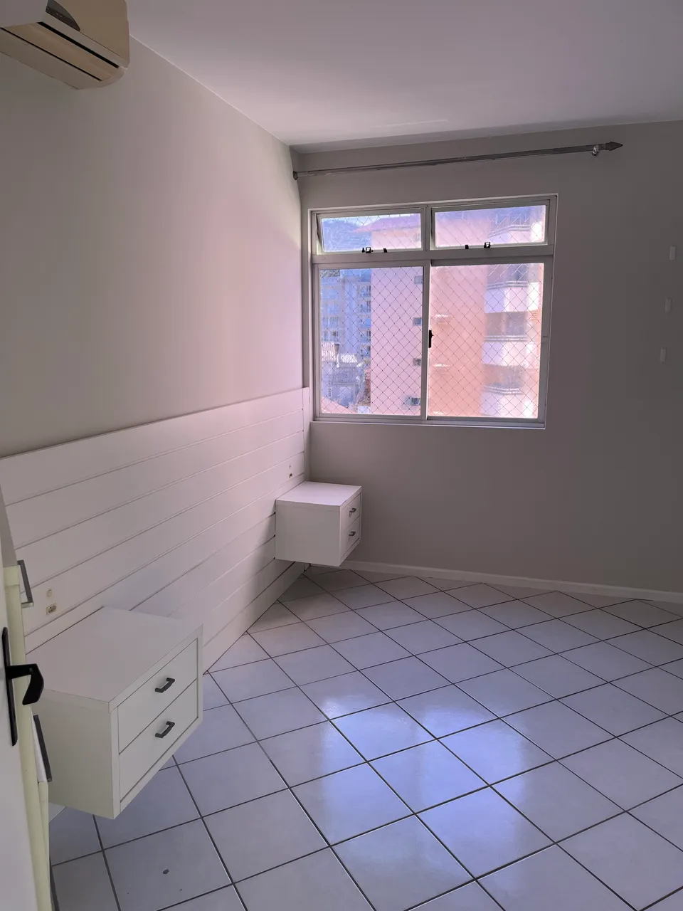 Washing machine in a one-bedroom apartment, 50 m² — photo 11