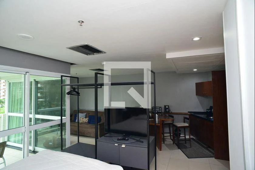 Furnished 1-bedroom apartment with a balcony — photo 12