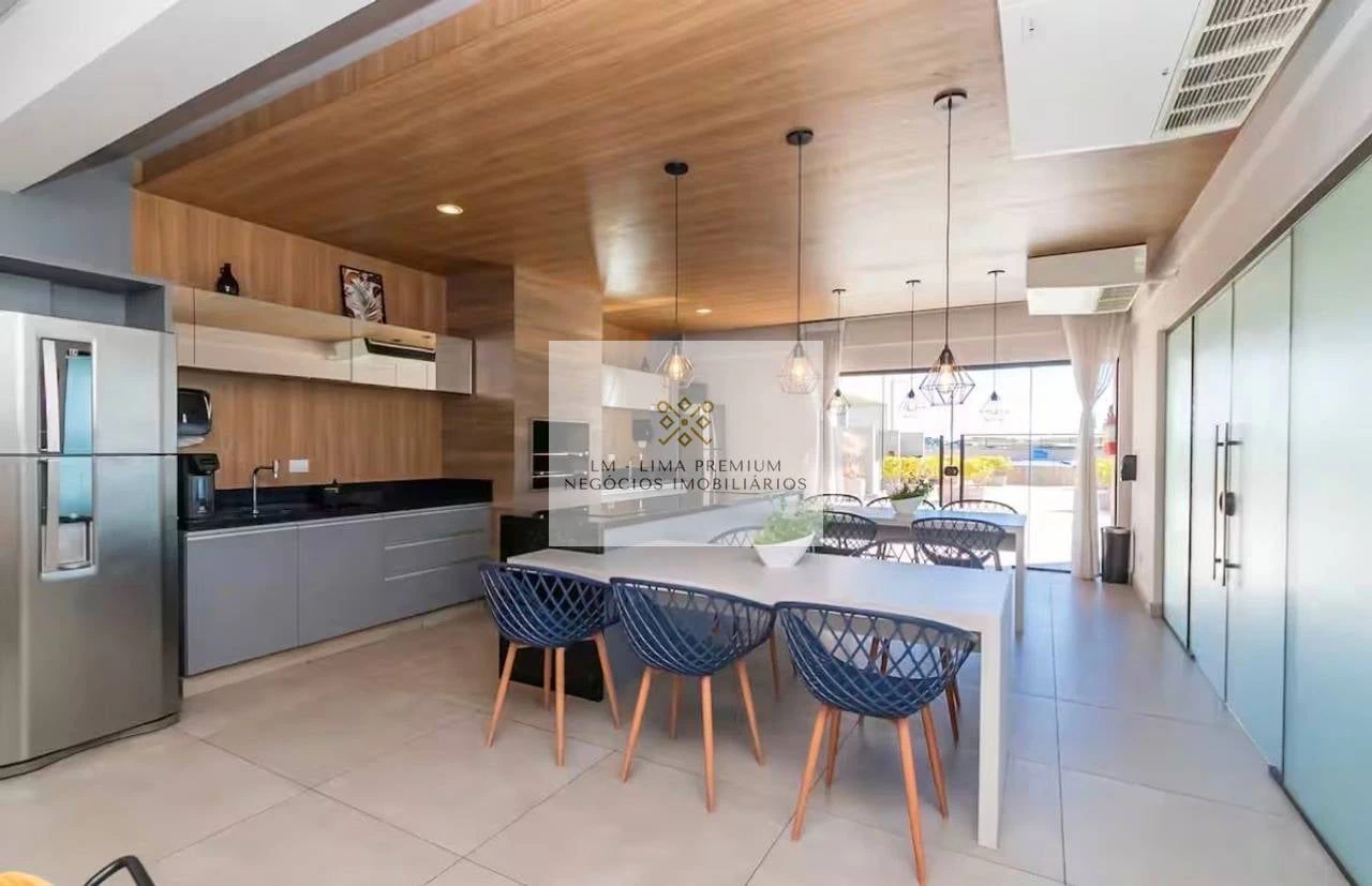 21 m² studio with a private BBQ and floor-to-ceiling windows — photo 21