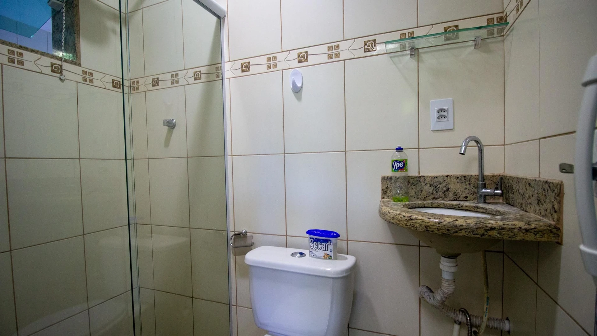 Будинок з 2 спальнями, окрема кухня та 2 паркомісця — photo 9