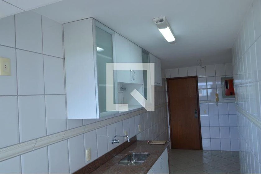 Apartment with 3 bedrooms, balcony and 130 m² — photo 12