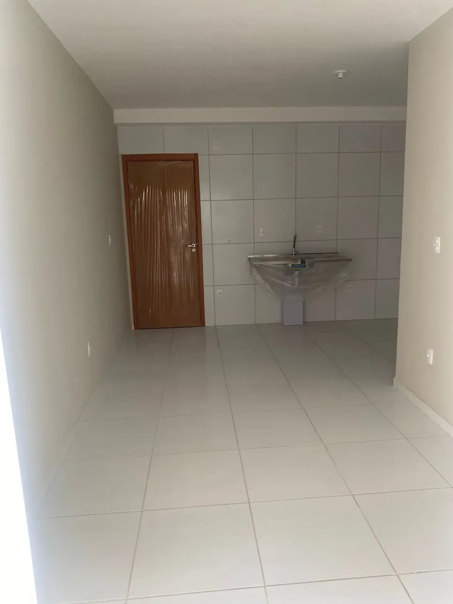 Квартира с 2 спальнями, в доме есть тренажёрный зал — photo 4