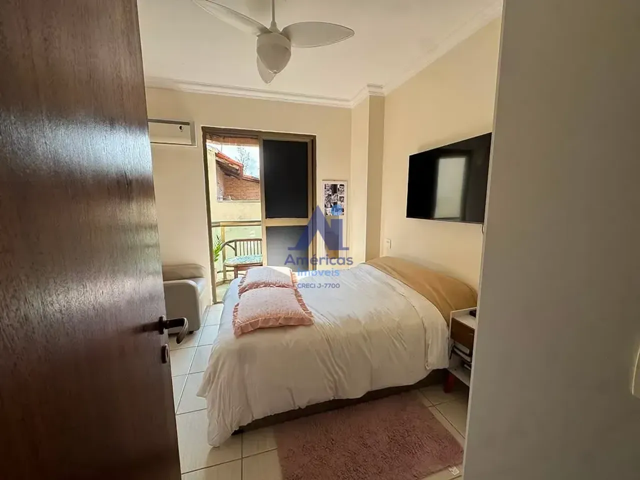 Furnished apartment with open kitchen and gas stove — photo 3