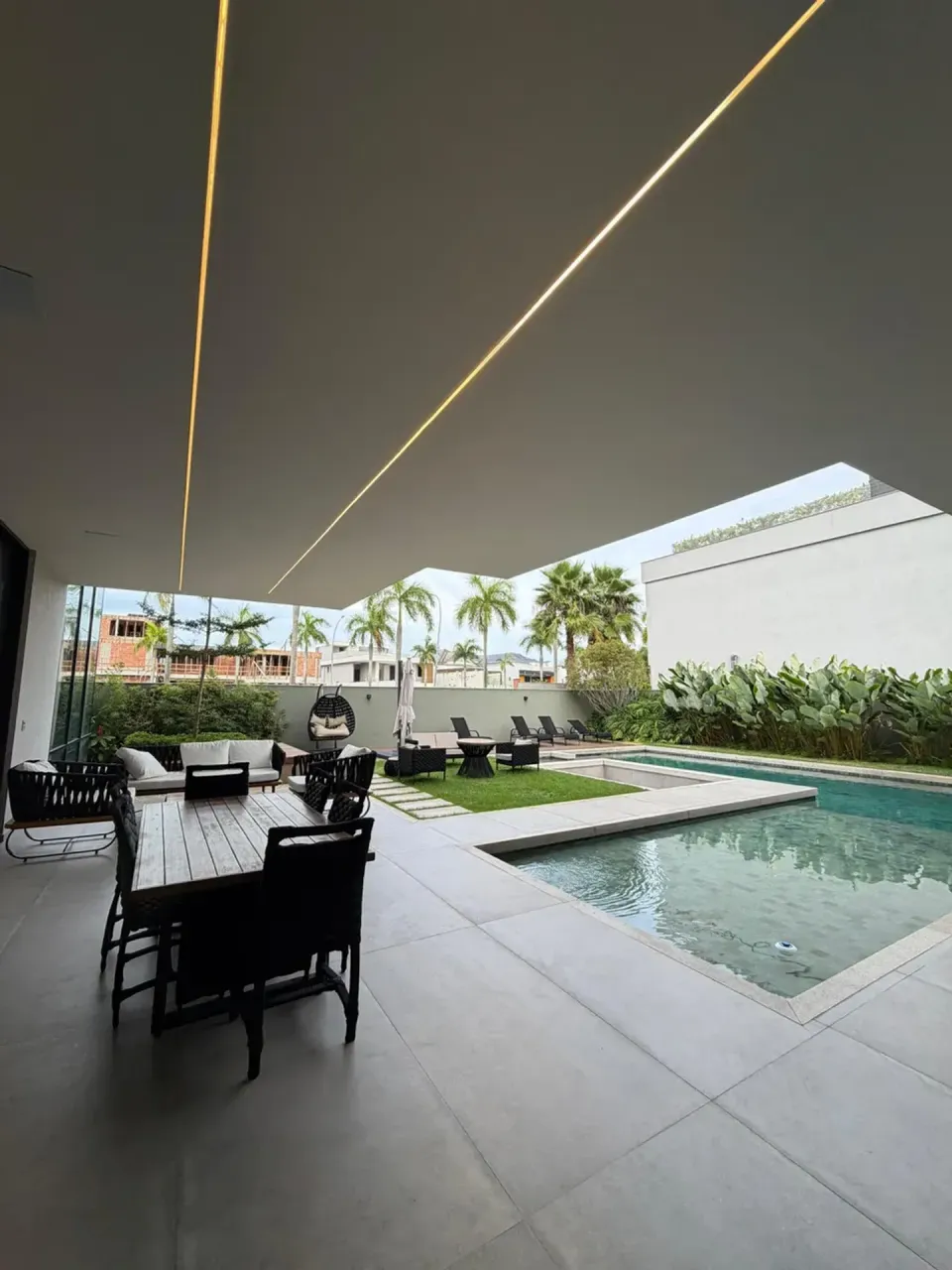 Furnished house with 5 bedrooms and open-plan kitchen — photo 7