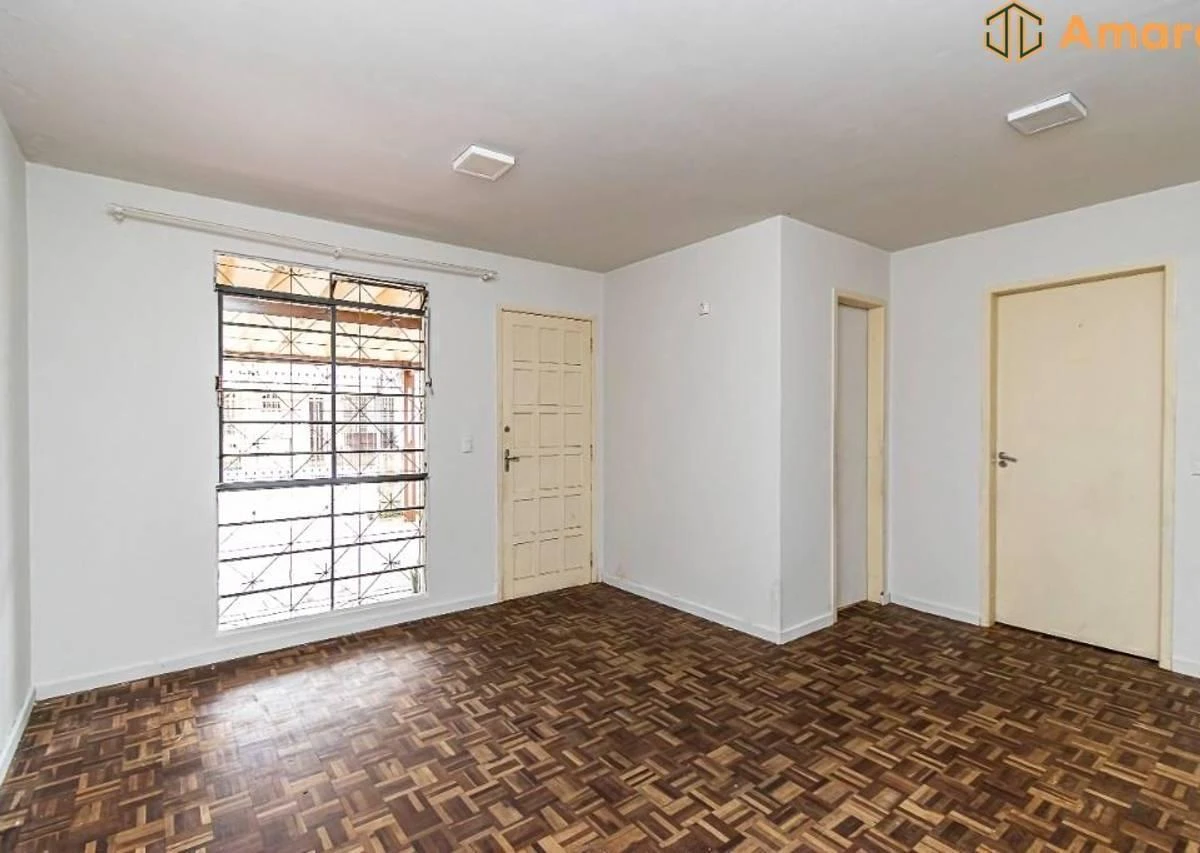 Wood or laminate floors in a 3-bedroom house, 75 m² — photo 19