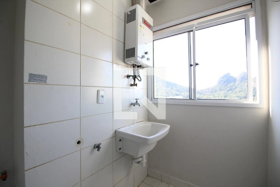 Home office in a 3-bedroom apartment, 115 m² — photo 33