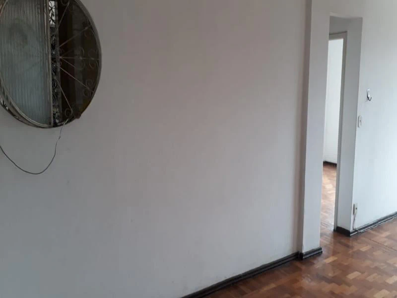 2-bedroom apartment with wood or laminate floors — photo 22