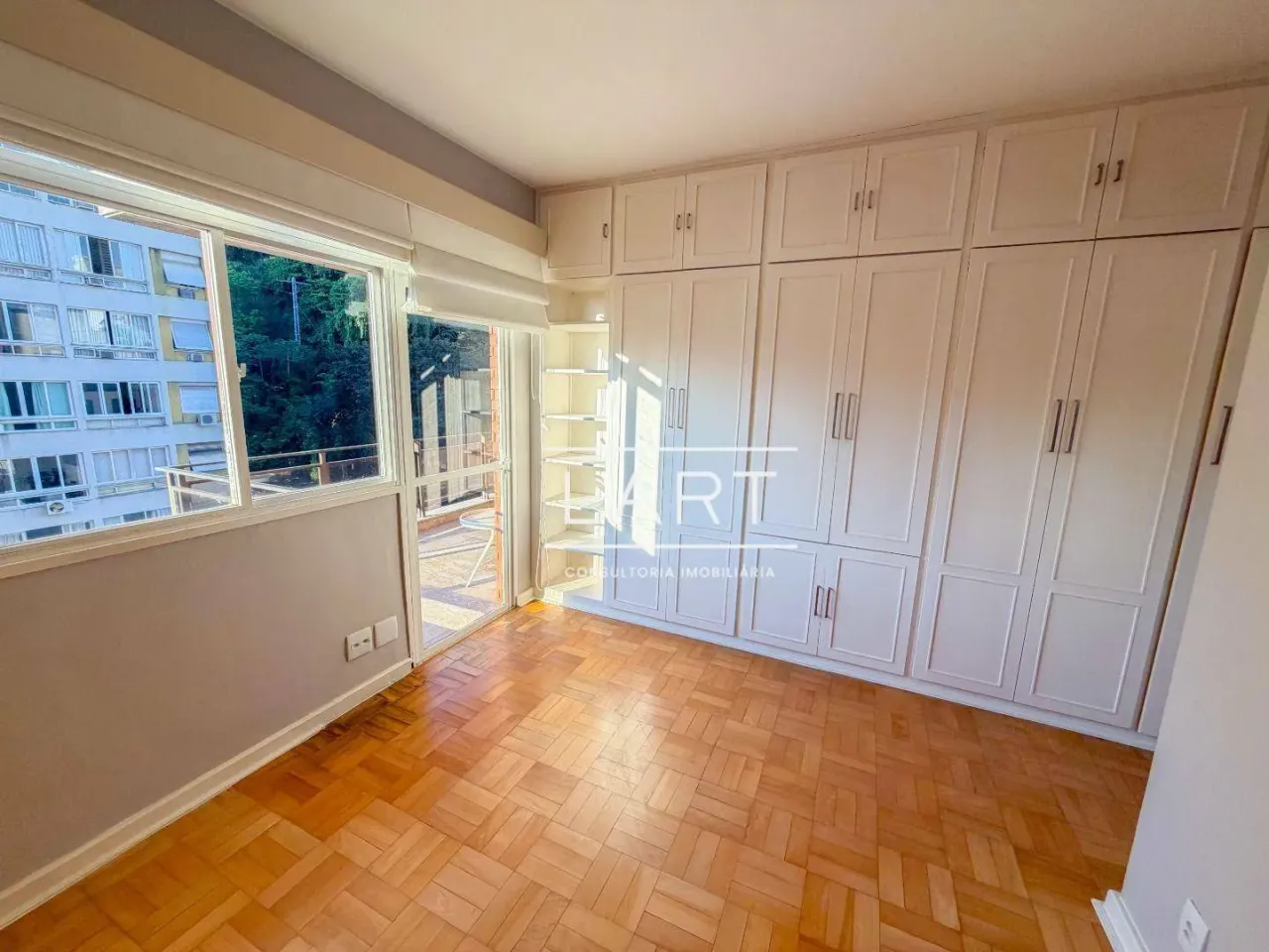 Duplex-style apartment with 2 bedrooms and balcony grill — photo 19