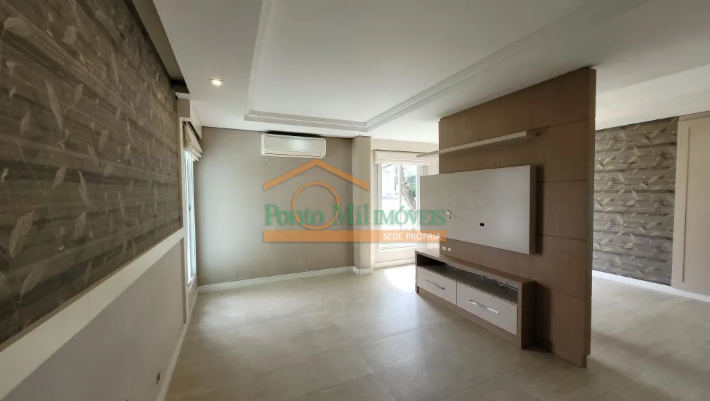Single-floor house with 3 bedrooms and a closed kitchen — photo 8