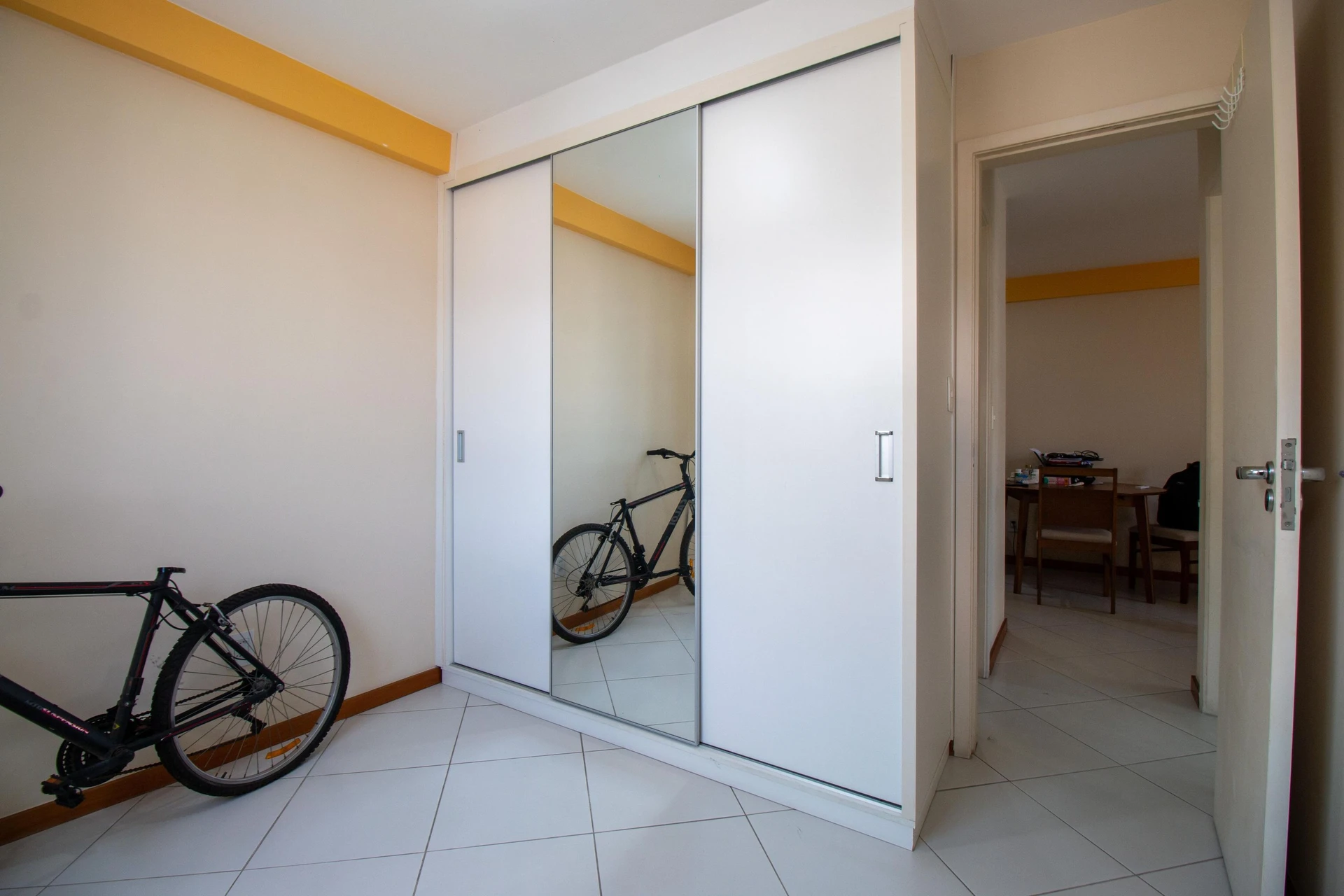 Floor-to-ceiling windows in a 2-bedroom apartment, 59 m² — photo 26