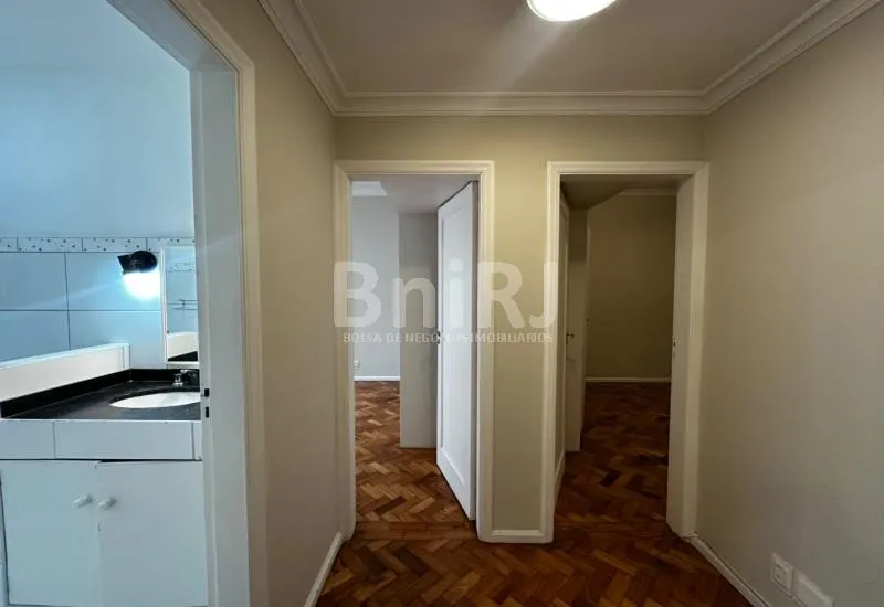 2-bedroom apartment with 1 bathroom, no parking — photo 16