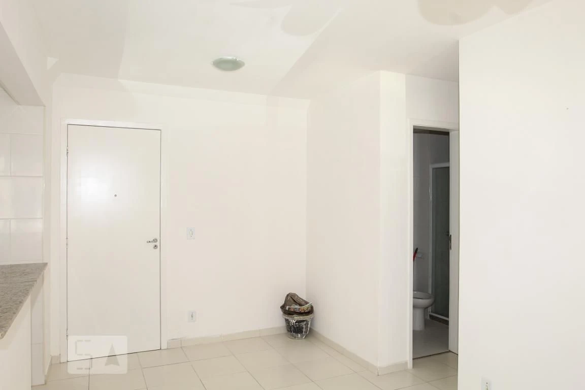 2-bedroom apartment in a building with a pool — photo 20