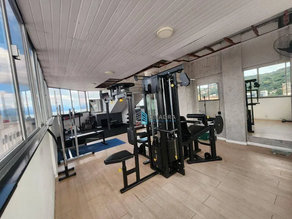 Apartamento mobiliado com varanda fechada e 1 quarto — photo 23