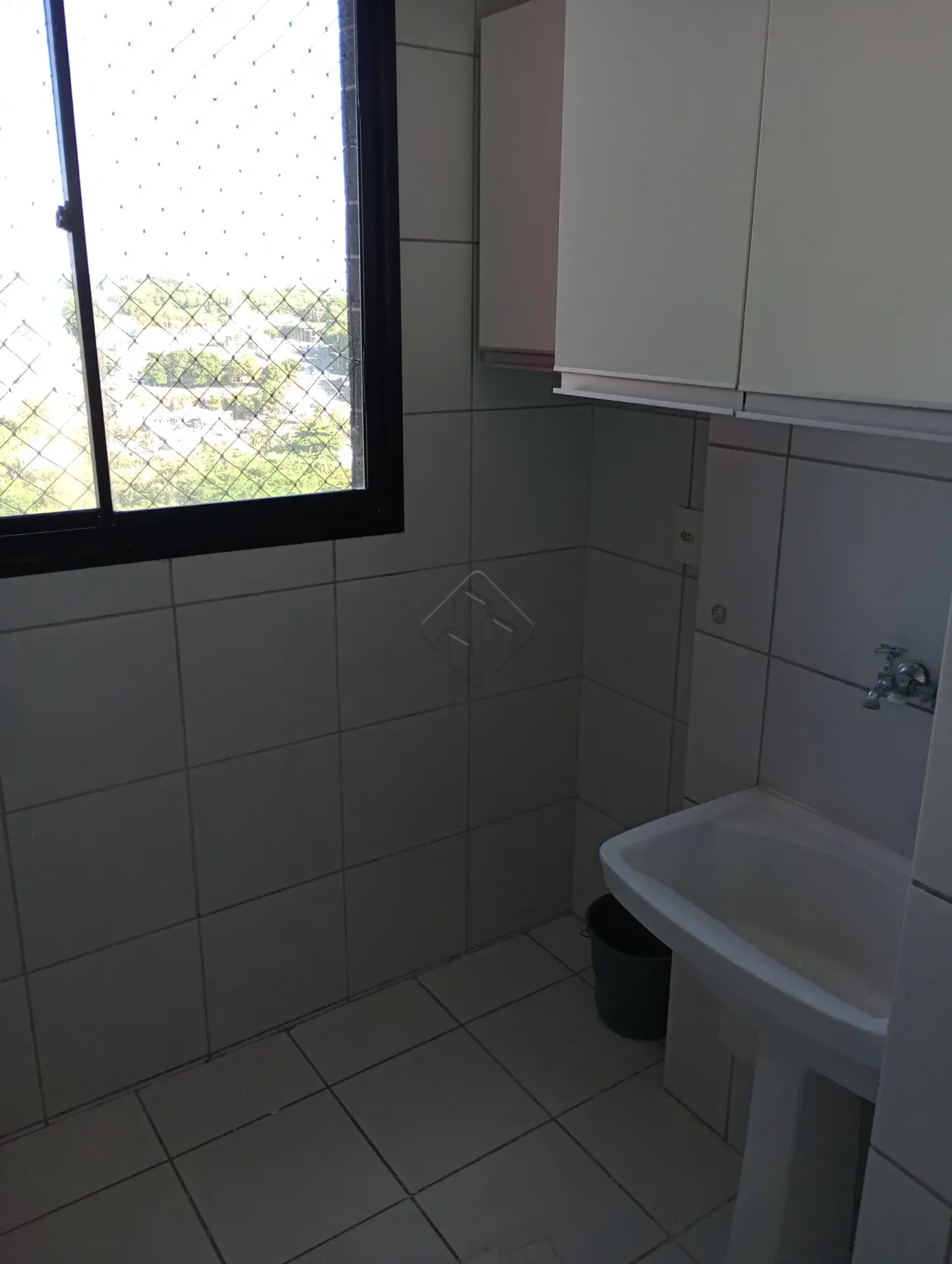 Квартира с 3 спальнями и отдельной кухней — photo 34