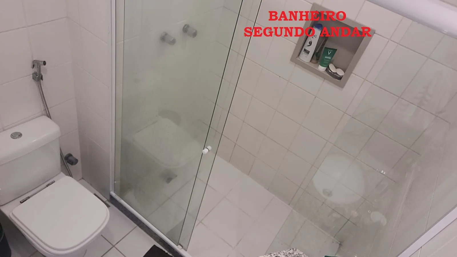 Furnished 3-bedroom apartment with enclosed glass balcony — photo 31