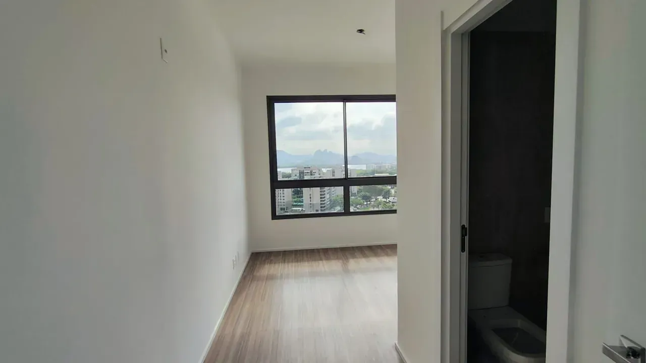Apartamento com 3 suítes e varanda com vidro — photo 3