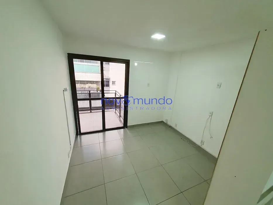 Unfurnished 3-bedroom apartment with 2 parking spaces — photo 15