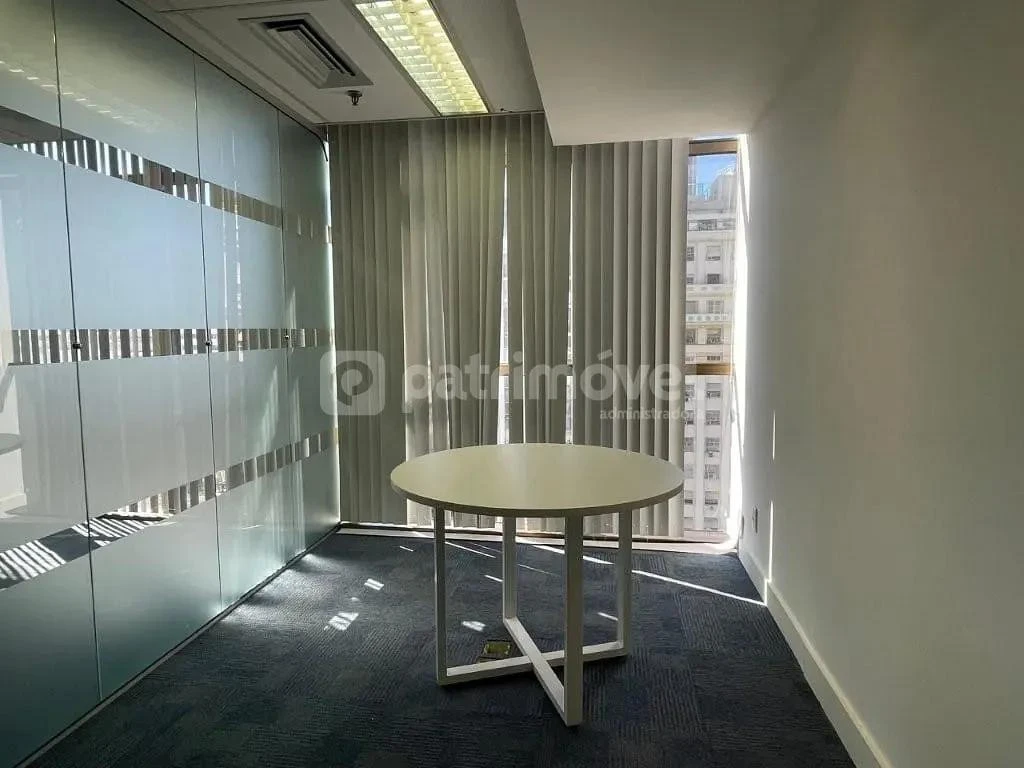 242 m² apartment with 1 bedroom and air conditioning — photo 30