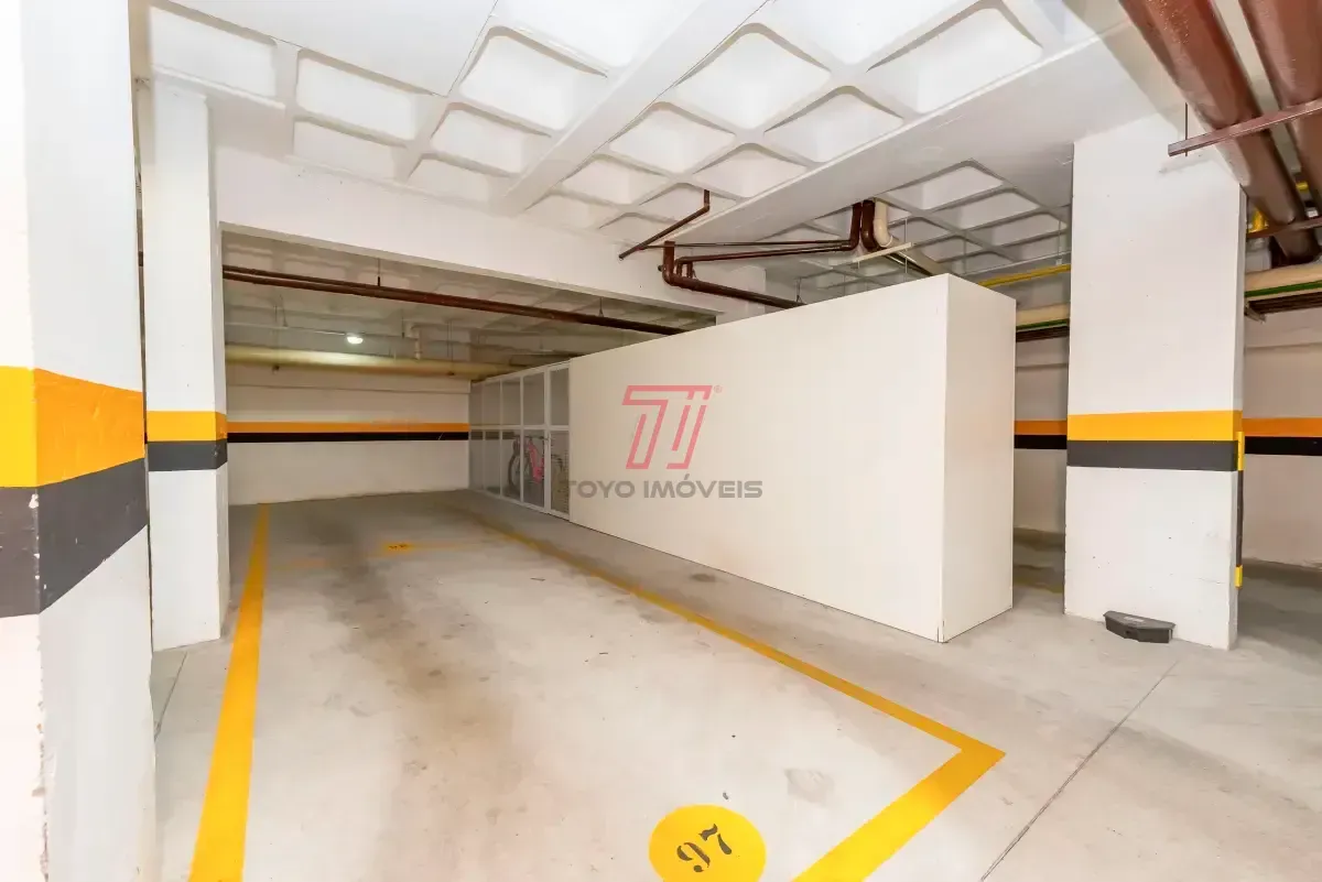3-bedroom apartment with 197 m², 2 parking spots and balcony — photo 39