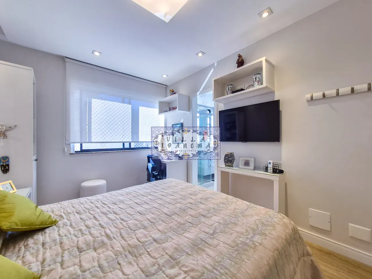 Furnished 286 m² penthouse with 4 bedrooms and 4 baths — photo 48