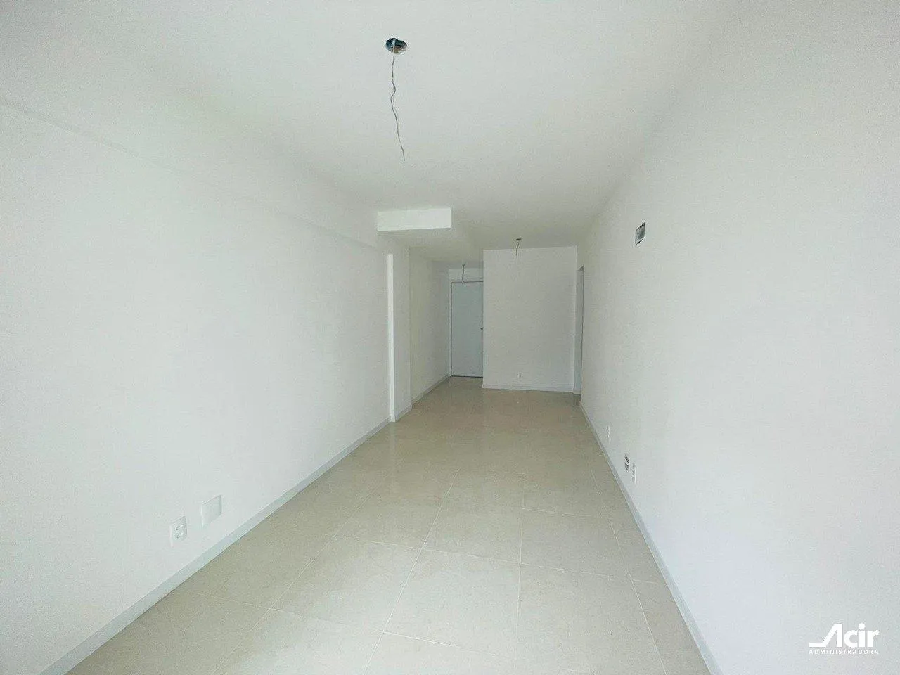 2-bedroom apartment in a building with a gym — photo 7