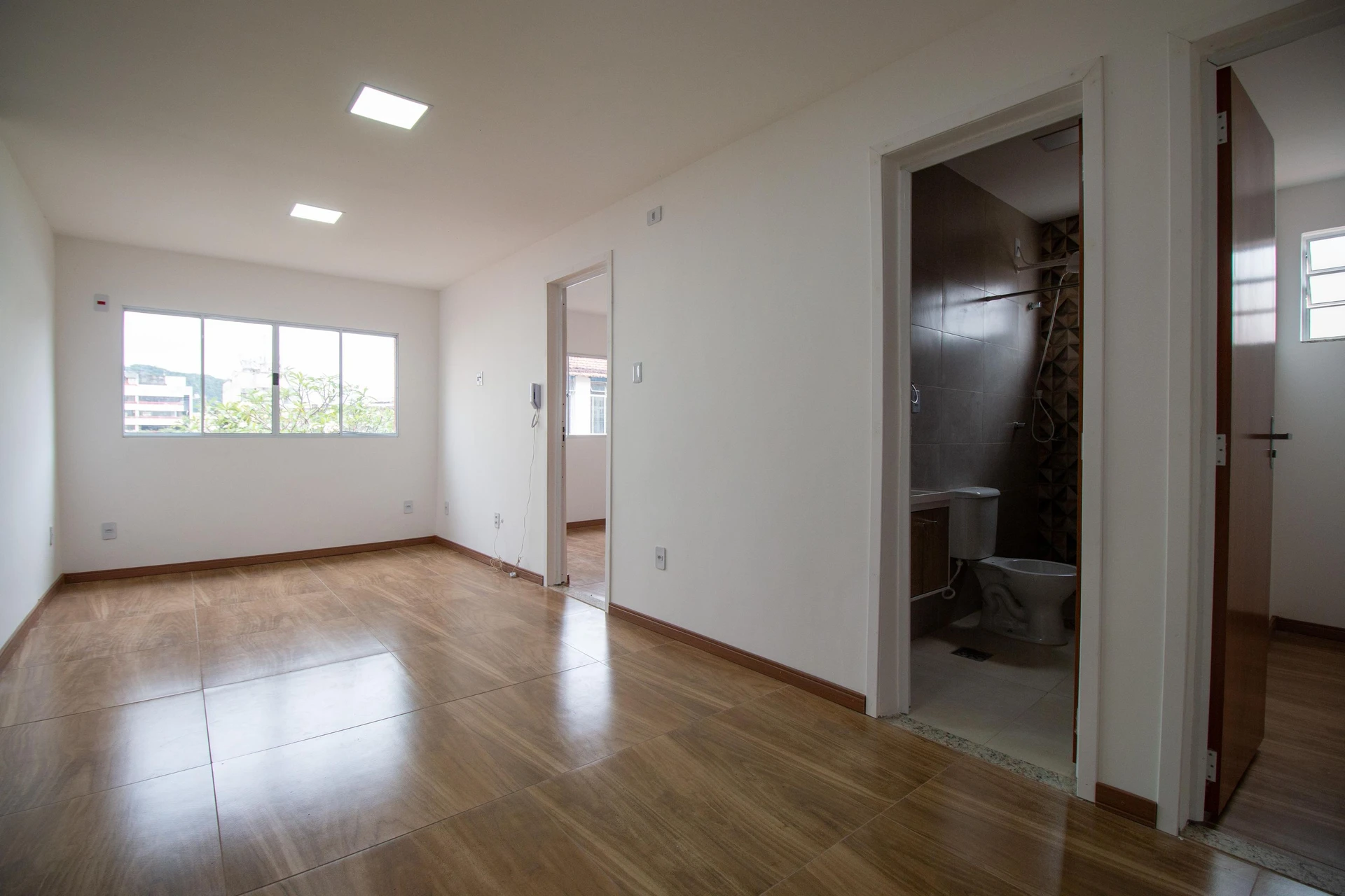 2-bedroom apartment, 1 with its own bathroom, 70 m² — photo 31