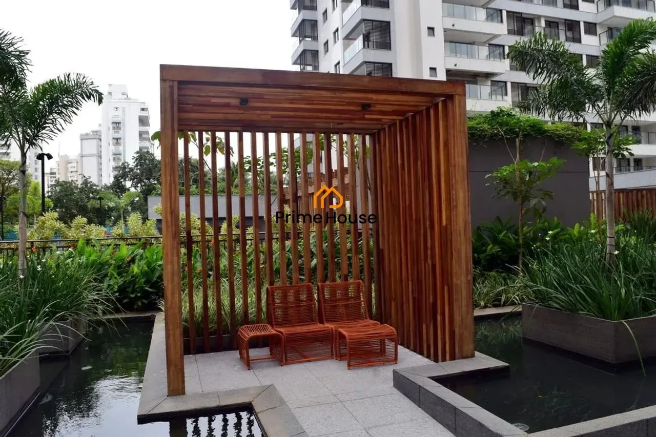 3-bedroom apartment with 3 bathrooms and a balcony — photo 11