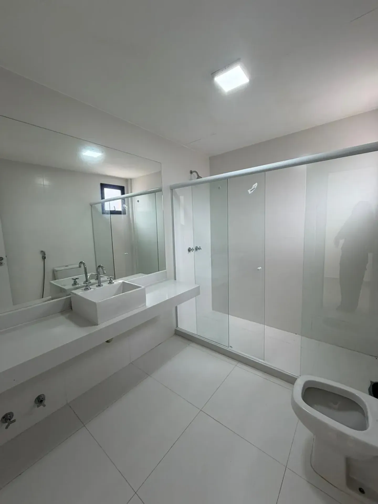 450 m² house with 4 bedrooms and an open-plan kitchen — photo 32