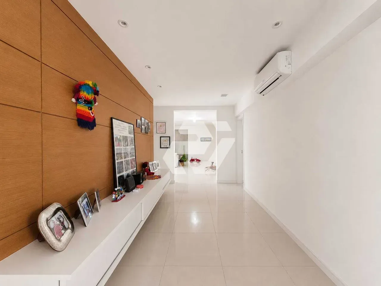 Apartamento mobiliado com 5 quartos e varanda envidraçada — photo 19