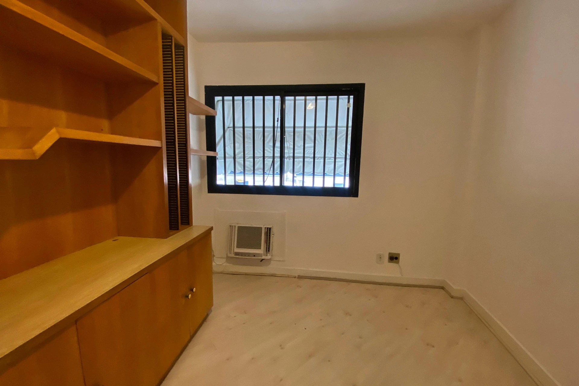 2-bedroom apartment in a building with a sauna — photo 27
