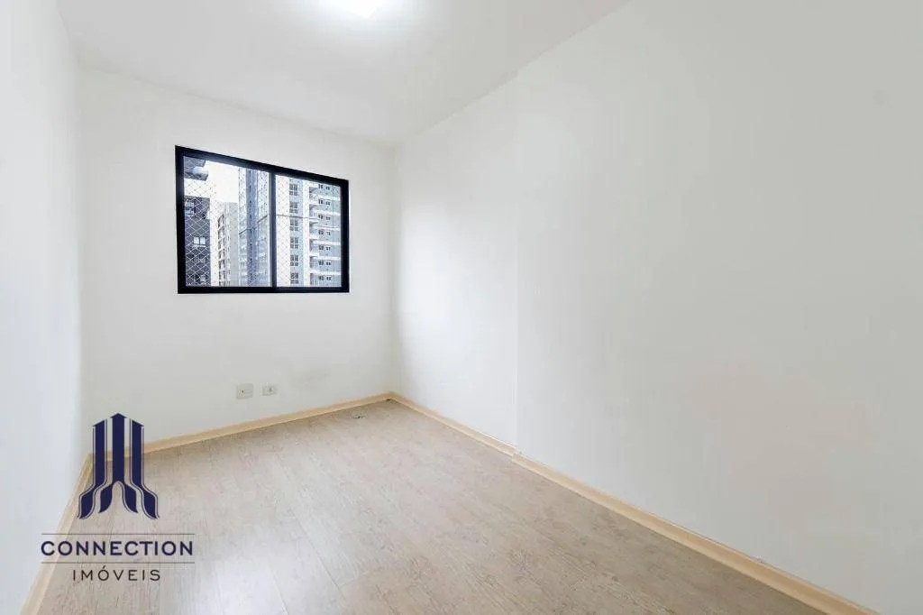 Furnished 2-bedroom apartment with open-plan gas kitchen — photo 12